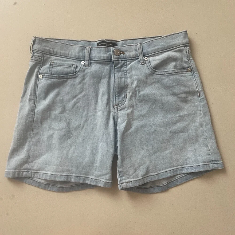 Banana Republic Mid Rise Denim Shorts White Size 4